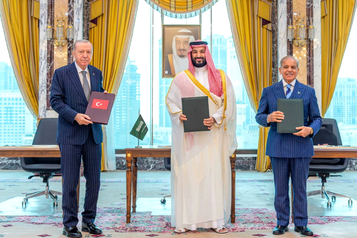 Turkiye-Saudi-Pakistan-meet-in-Istanbul