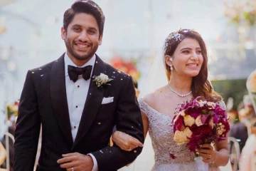 திருமண ஆடையை அணிந்து விருது விழாவிற்கு வந்த சமந்தா.. விவாகரத்து ஆகியும் இதை மட்டும் மறக்கவில்லை