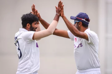 டாப்-10 பந்து வீச்சாளர்களில் இடம்பெற்ற 2 இந்திய வீரர்கள் - டெஸ்ட் பந்துவீச்சாளர்கள் தரவரிசை பட்டியல் வெளியீடு