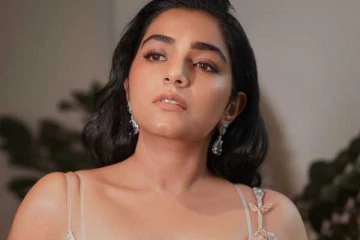 கர்ணன் பட நடிகை ரஜிஷா விஜயனின் லேட்டஸ்ட் புகைப்படங்கள்.. இதோ..