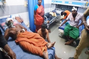 ஒரே குடும்பத்தைச் சேர்ந்த 5 பேருக்கு கத்திக்குத்து - போலீசார் விசாரணை