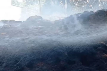 பளை தீ விபத்தில் தும்பு தொழிற்சாலை முற்றாக எரிந்து நாசம்