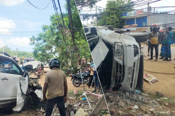 கிளிநொச்சியில் திடீர் பழுதால் விபத்துக்குள்ளான கப்ரக வாகனம்