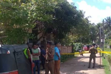 බෑග් හොරා අල්ලන්න ගිහින් අවාසනාවන්ත ලෙස පිහි පහරින් මියගිය තරුණයා