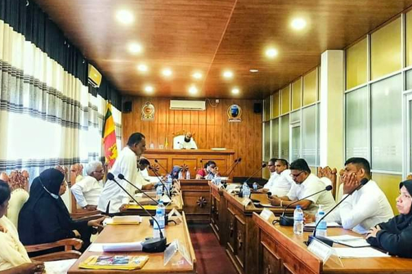 நிந்தவூர் பிரதேசத்தில் கடலரிப்பினை தடுப்பதற்கான பணிகள் தீவிரப்படுத்தப்பட்டுள்ளது: அஸ்ரப் தாஹிர் | Nintavur Coastal Erosion