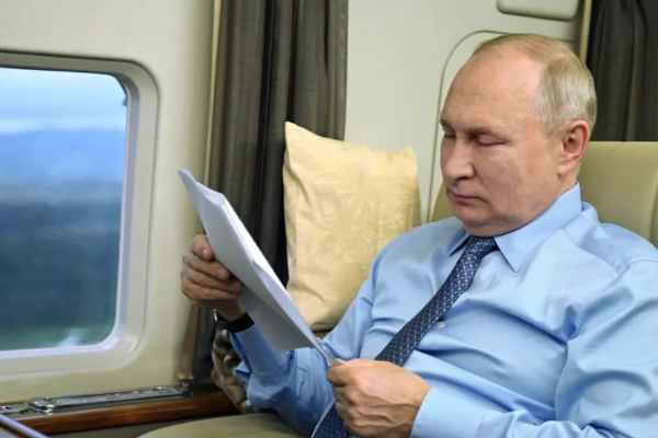 புடினின் பறக்கும் ஜனாதிபதி மாளிகை விமானத்தில் இவ்வளவு வசதிகளா! 4 அடுக்கு பாதுகாப்பு | Vladimir Putin Special Aircraft புடினின் பறக்கும் ஜனாதிபதி மாளிகை விமானத்தில் இவ்வளவு வசதிகளா! 4 அடுக்கு பாதுகாப்பு | Vladimir Putin Special Aircraft