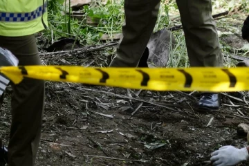 තියුණු ආයුධ වලින් පහර දී කාන්තාවක් ඝාතනය කෙරේ