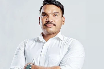 நாட்டு மக்களுக்காக அழும் நாமல் ராஜபக்க்ஷ!