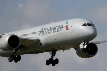 மாஸ்க் போட மறுத்த பயணியால் விமானி செய்த சிறப்பான சம்பவம்