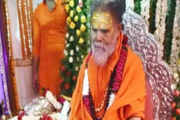 மடாதிபதி நரேந்திர கிரி தற்கொலை : சீடர் உட்பட 3 பேர் கைது! சிக்கிய கடிதத்தில் திடுக்கிடும் தகவல்