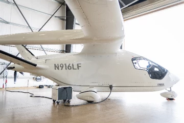 விமானப் பயணத்தில் ஒரு புதிய புரட்சி! ரூ.700 செலவில் 130 கி.மீ பறந்து சாதனை!