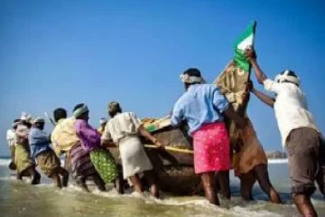 பாகிஸ்தான் சிறையிலிருந்து 200 இந்திய மீனவர்கள் விடுதலை