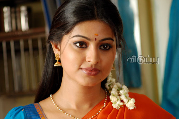 காதலித்தவரை கழட்டிவிட்டு வேறொருவருடன் திருமணம் செய்த நடிகைகள்!! புன்னகைக்கு பேர் போனவர் தான் நம்பர் ஒன்.. | Actresses Who Have Lost Their Loved And Escape காதலித்தவரை கழட்டிவிட்டு வேறொருவருடன் திருமணம் செய்த நடிகைகள்!! புன்னகைக்கு பேர் போனவர் தான் நம்பர் ஒன்.. | Actresses Who Have Lost Their Loved And Escape