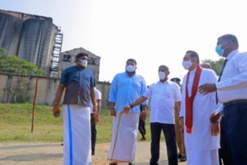 காங்கேசன்துறை சீமெந்து தொழிற்சாலைக்கு பிரதமர் விஜயம் (Photo)