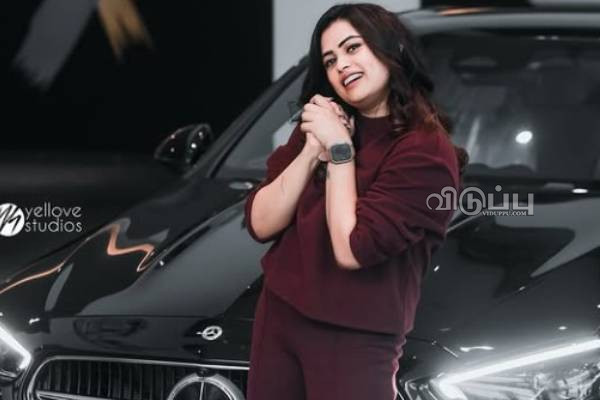 பல லட்சும் மதிப்புள்ள புதிய காரை வாங்கியுள்ள சீரியல் நடிகை பரீனா ஆசாத் | Serial Actress Farina Azad Buys New Car