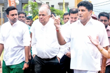 புறக்கணித்தார் சஜித்; கால் வைக்கின்றார் ரணில்!