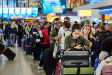 நியூசிலாந்தை விட்டு வெளியேறும் மக்கள்; ஏன் தெரியுமா?