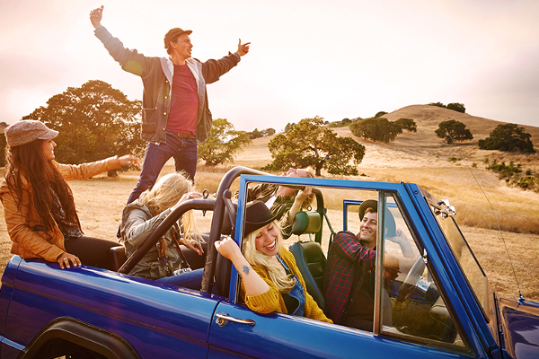 வாழ்க்கையை ரசித்து வாழ 20 வயதில் இன்றைய இளைஞர்கள் செய்ய வேண்டியது என்ன? | Things To Do In Your 20S To Live Life