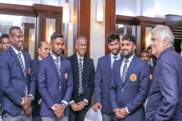 கிண்ணத்துடன் வாருங்கள் : சிறிலங்கா கிரிக்கெட் வீரர்களுக்கு அதிபர் ரணில் வாழ்த்து