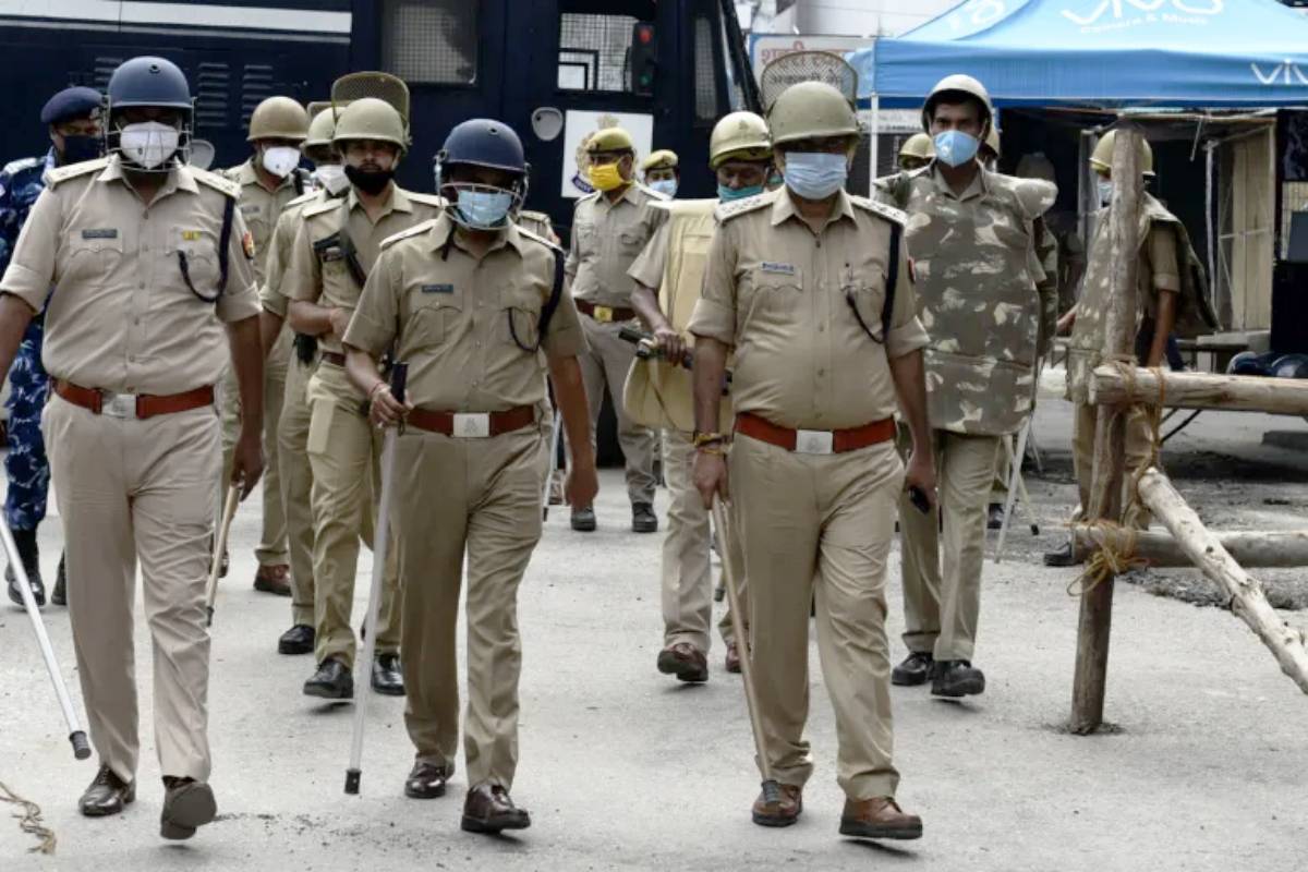 தமிழ்நாட்டில் கொடூரம்...! வெட்டி படுகொலை செய்யப்பட்ட இலங்கை தமிழர் - ஆறு பேர் அதிரடி கைது | Sri Lankan Tamils Killed In Tamil Nadu Camp தமிழ்நாட்டில் கொடூரம்...! வெட்டி படுகொலை செய்யப்பட்ட இலங்கை தமிழர் - ஆறு பேர் அதிரடி கைது | Sri Lankan Tamils Killed In Tamil Nadu Camp