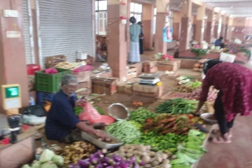 பருத்தித்துறை மரக்கறி சந்தையின் வியாபார நடவடிக்கைகள்