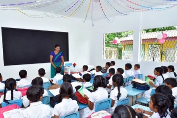 ඉන්ධන ප්‍රශ්ණෙන් පාසල් වැසෙයිද? පාසල් සිසුන්ට අධ්‍යාපන අමාත්‍යාංශයෙන් නිවේදනයක්