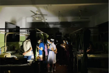 ராகம போதனா வைத்தியசாலையில் ஏற்பட்ட திடீர் மின்தடை! தொலைபேசி வெளிச்சத்தில் சிகிச்சையளித்த வைத்தியர்கள்