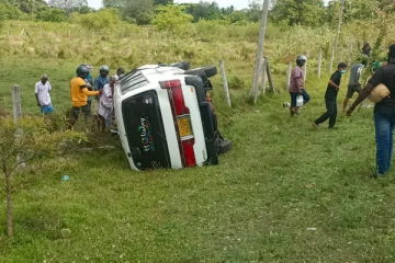 வவுனியாவில்  இடம்பெற்ற விபத்தில் கனடா நாட்டுப்பிரஜை உட்பட இருவர் படுகாயம் (Photos)