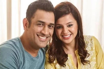 தோனியின் மனைவி சாக்ஷி இந்த தென்னிந்திய ஹீரோவின் தீவிர ரசிகையாம்! யார் பாருங்க