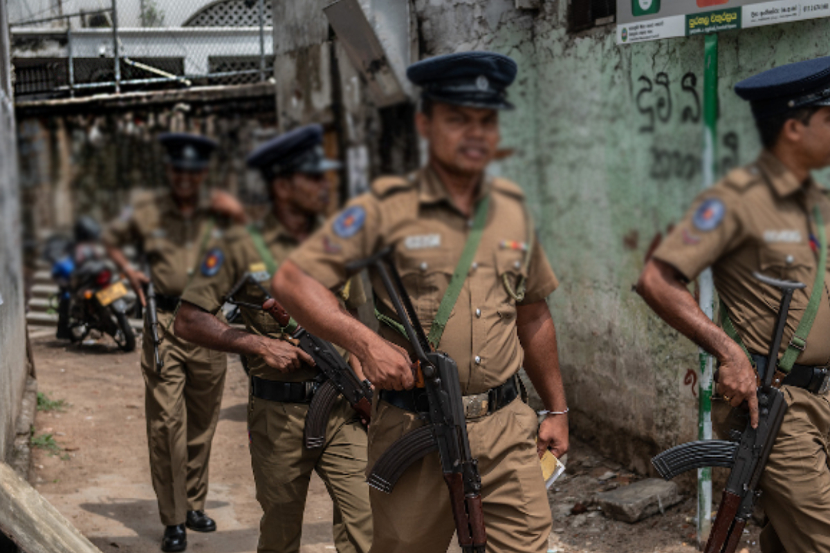 தனியார் மருத்துவமனைகளில் அதிரடிச் சோதனை! காலாவதியான மருத்துவப் பொருள்கள் மீட்பு | Raids Private Hospitals Expired Medical Supplies தனியார் மருத்துவமனைகளில் அதிரடிச் சோதனை! காலாவதியான மருத்துவப் பொருள்கள் மீட்பு | Raids Private Hospitals Expired Medical Supplies