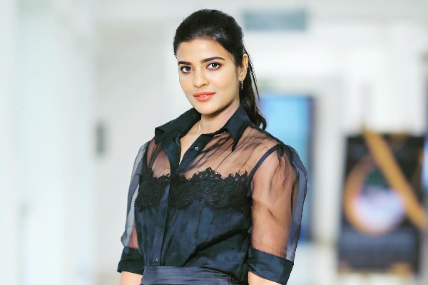 என்னது ஐஸ்வர்யா ராஜேஷுக்கு மூன்று குழந்தைகள் இருக்கிறார்களா?