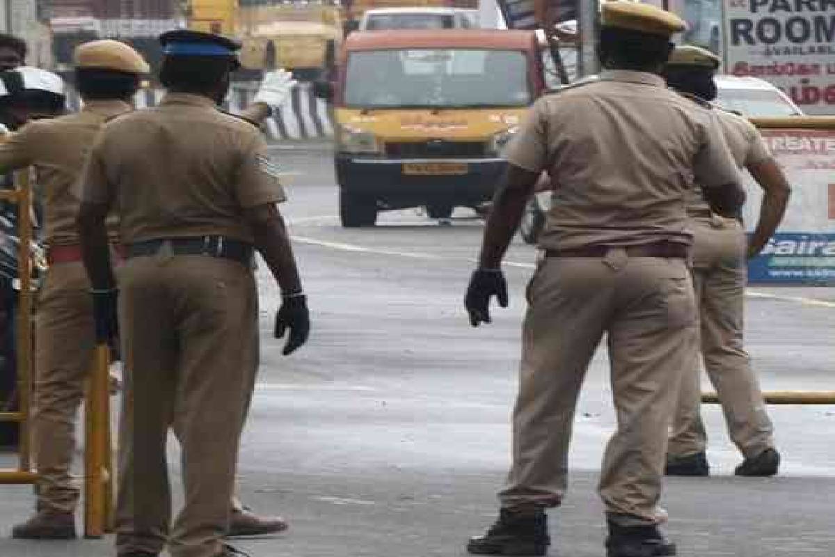 இலங்கைக்கு போதைப்பொருளை கடத்த முயற்சித்த தவெக நிர்வாகி உள்ளிட்ட நால்வர் கைது | Tvk Four People Including Arrested