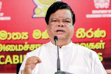 200 மின்சாரப் பேருந்துகளை கொள்வனவு செய்வதற்கு முதலீட்டாளர்களுக்கு சந்தர்ப்பம் : அமைச்சர் பந்துல குணவர்தன
