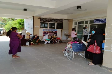 திருகோணமலை பொது வைத்தியசாலையில் அன்டிஜன் பரிசோதனை செய்ய எவரும் இல்லை- நோயாளர்கள் அவதி