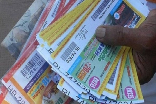 அதிஸ்ட்டத்தில் காத்திருந்த ஆபத்து ; கோடி ரூபாயால் நடந்த விபரீதம் | Kidnapping Incident In India