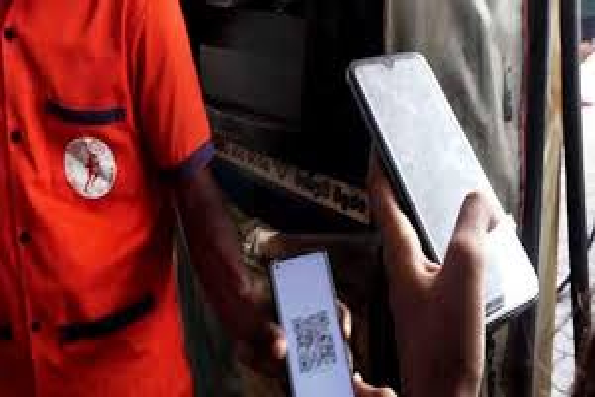 வந்து குவியவுள்ள எரிபொருள் கப்பல்கள் : அரச ஊழியர்களின் விடுமுறையில் ஏற்படப்போகும் மாற்றம் | Changes To Wednesdays Public Holiday வந்து குவியவுள்ள எரிபொருள் கப்பல்கள் : அரச ஊழியர்களின் விடுமுறையில் ஏற்படப்போகும் மாற்றம் | Changes To Wednesdays Public Holiday