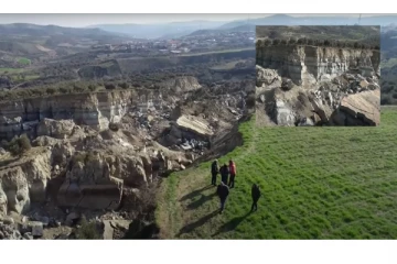 துருக்கி நிலநடுக்கம் - ஆலிவ் தோப்பு இரண்டாக பிளந்து 984 அடி பள்ளத்தாக்கை உருவாக்கியது...!