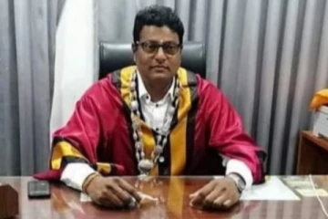 அரசியலில் இருந்து ஒதுங்கி விடுகிறேன் - யாழ். மாநகர முதல்வர் மணிவண்ணன் பகிரங்க சவால்
