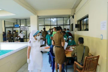 பொலிஸ் நிலையத்தில் உயிரை மாய்க்க முயற்சி!