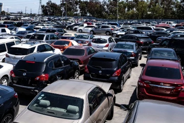 இலங்கையில் தங்கத்திற்கு இணையாக மாறும் வாகனங்கள்! சர்வதேச ஊடகம் தகவல்