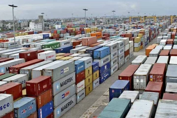 300க்கு தடை;  பெரும் சிக்கலில் இலங்கை மக்கள்