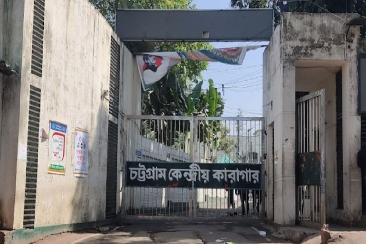 வெளிநாடொன்றில் சிறைவைக்கப்பட்டுள்ள ஆறு இலங்கை கடற்றொழிலாளர்கள் விடுதலை | Six Sri Lankan Fishermen Freed Bangladesh Custody