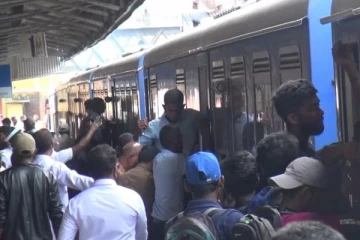 புகையிரத நிலைய அதிபர்கள் சங்கத்தின் தொழிற்சங்க நடவடிக்கை நிறுத்தம் (Photos)