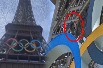 ஈபிள் கோபுரம் மீது ஏறிய மர்ம நபர் : பாதிக்கப்பட்ட ஒலிம்பிக் நிறைவு விழா பணிகள்