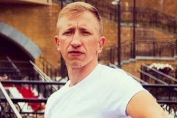 காணாமல் போன பிரபல சமூக ஆர்வலர் பூங்காவில் பிணமாக தொங்கிய அதிர்ச்சி சம்பவம்!