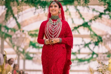 நயன்தாராவின் திருமண உடையில் பிரபல நடிகை! வாயடைத்துப் போன ரசிகர்கள்