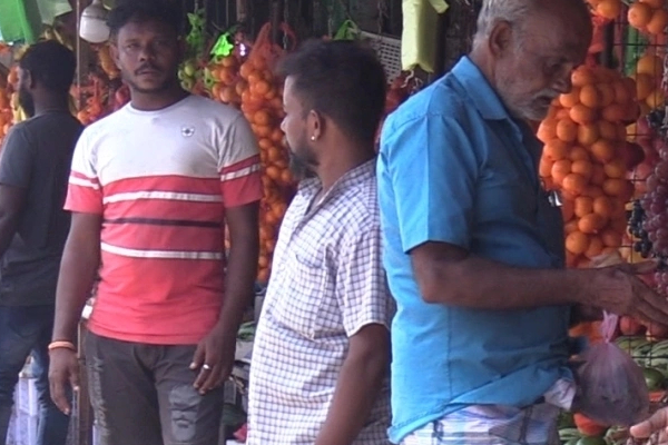 யாழ்.குடாநாட்டு வியாபாரிகள் கவலை | Falling Sales Jaffna Traders Are Worried