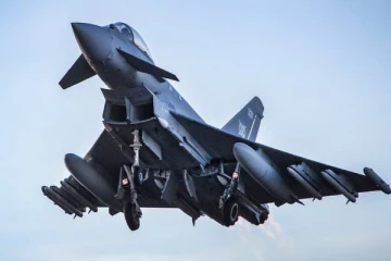 கடலில் விழுந்த போர் விமானம்...தீவிர தேடுதல் பணியில் பிரிட்டன் படை