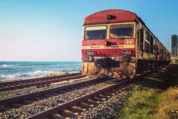 சமுத்திரதேவி கடுகதி ரயில் தடம் புரள்வு