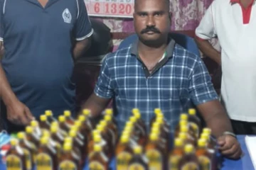 யாழில் பல மதுபான போத்தல்களுடன் ஒருவர் கைது(Photo)